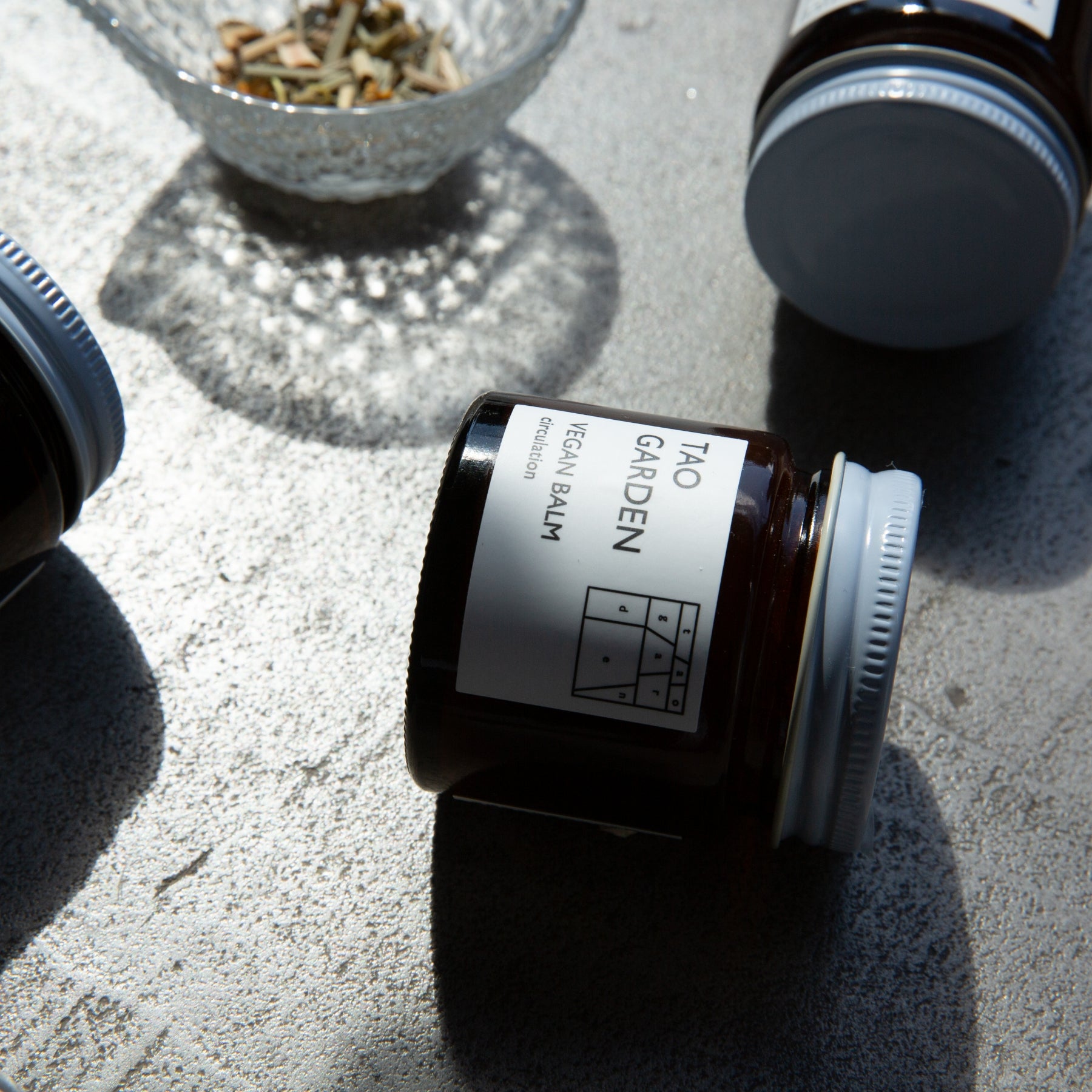 VEGAN BALM rescue (ヴィーガンバーム レスキュー)